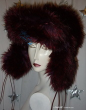 futuristic-retro chapka, wine-red, red-black-iridescent, faux-fur, cap