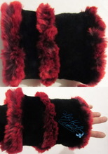 wristbands, wristarmers, black and red plum faux-fur